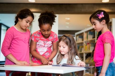 Foto Kinderbibliothek Foto Kinderbibliothek